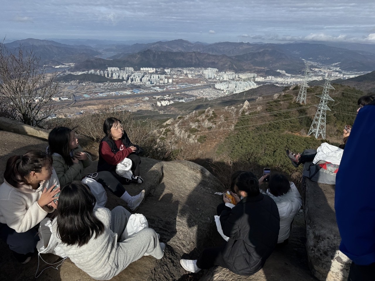 둥지-2025-12월-74143217560.jpg